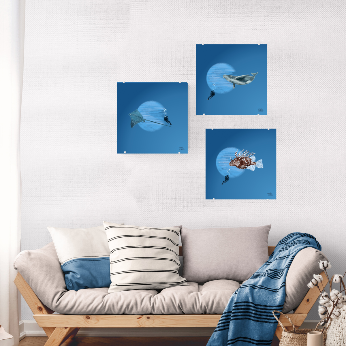 Scuba diving artworks - Duikers zweven in diepblauw water, als silhouetten vergezeld van zeezoogdieren: dolfijn, bultrugwalvis, orka's.